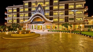Phanomrung Puri Hotel